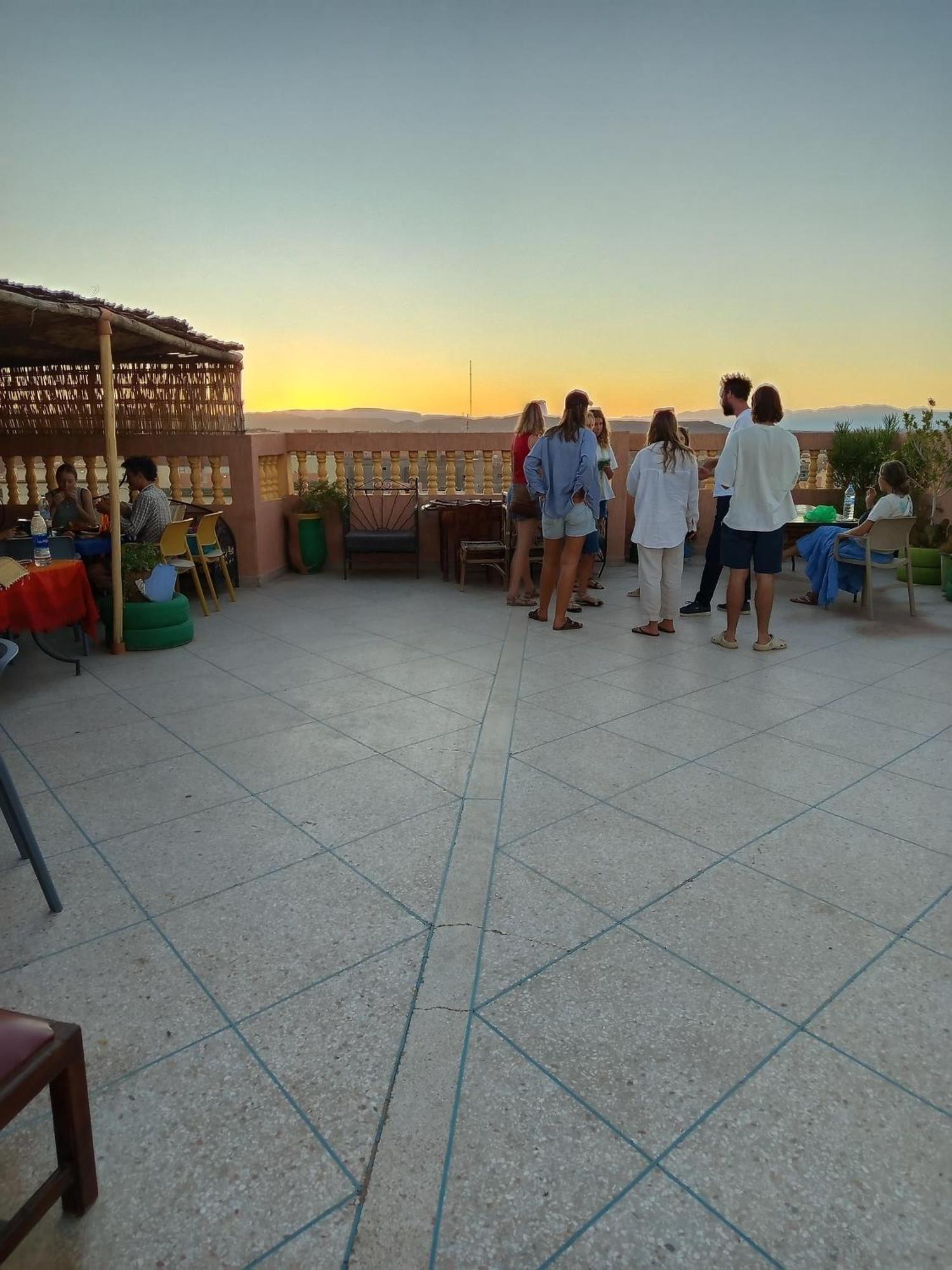 Afgo Hostel Tajda Buitenkant foto