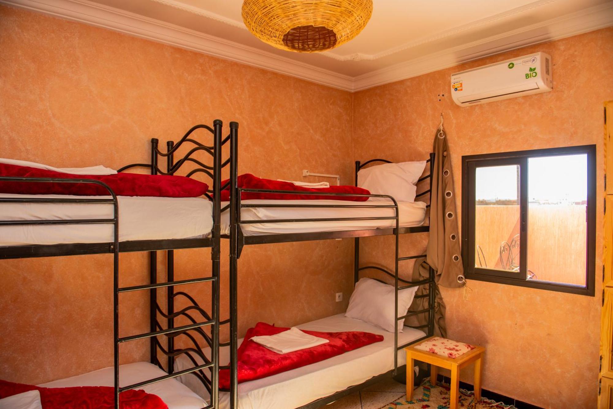 Afgo Hostel Tajda Buitenkant foto