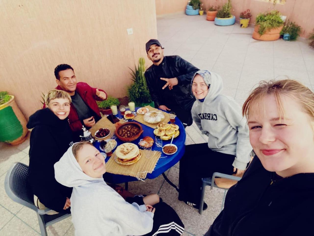 Afgo Hostel Tajda Buitenkant foto